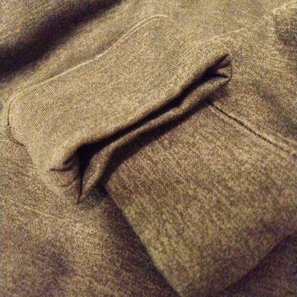 💛💙Florida Gators hooded stadium sweat shirt. Size small.💙💛 - Picture 4 of 7